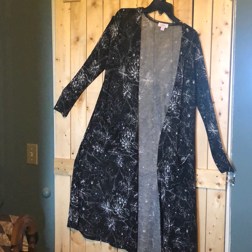 LuLaRoe duster black floral